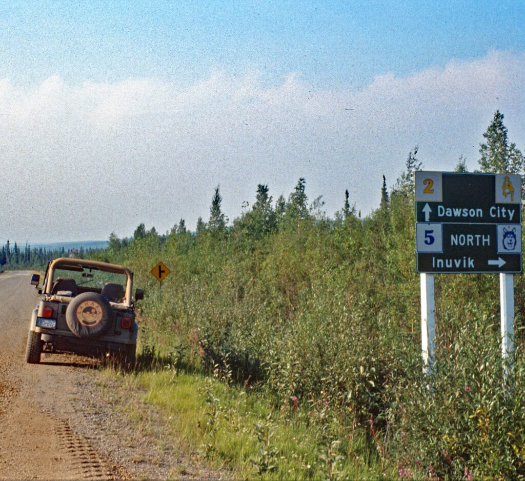 Turn off to Dempster Highway